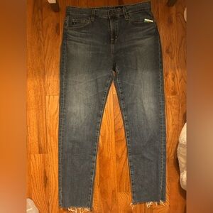 NWT AG EX-boyfriend Slim Slouchy with raw hem 28R